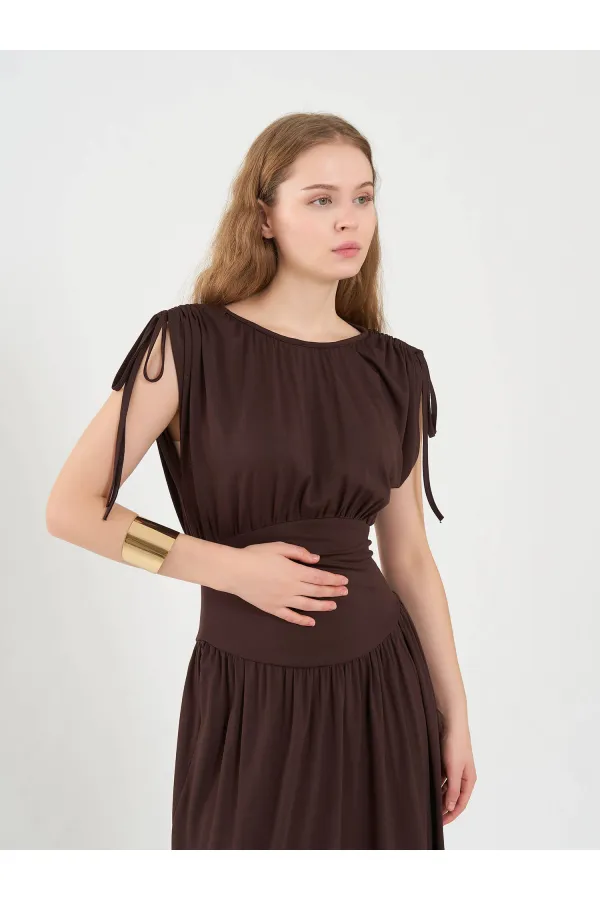 111691 Beli Korsajlı Uzun Elbise