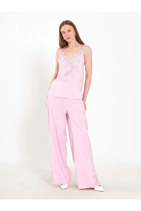 220657 Lace Detail Top and Bottom Set