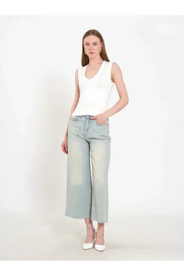 031667 Geniş Paça Bermuda