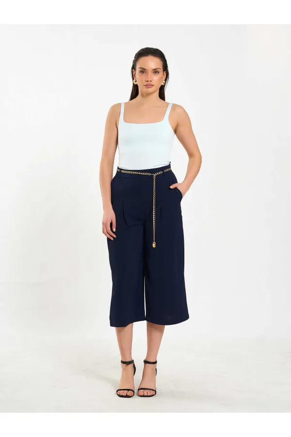 010872 Zincir Kemerli Bermuda