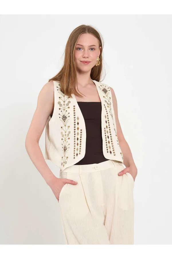 220524 Embroidered Vest Set