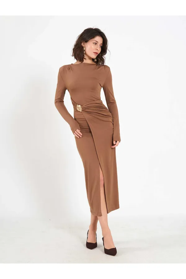 Robe midi drapée sur le devant 111699