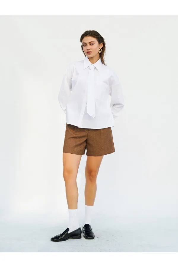 Chemise à une poche avec cravate 080733