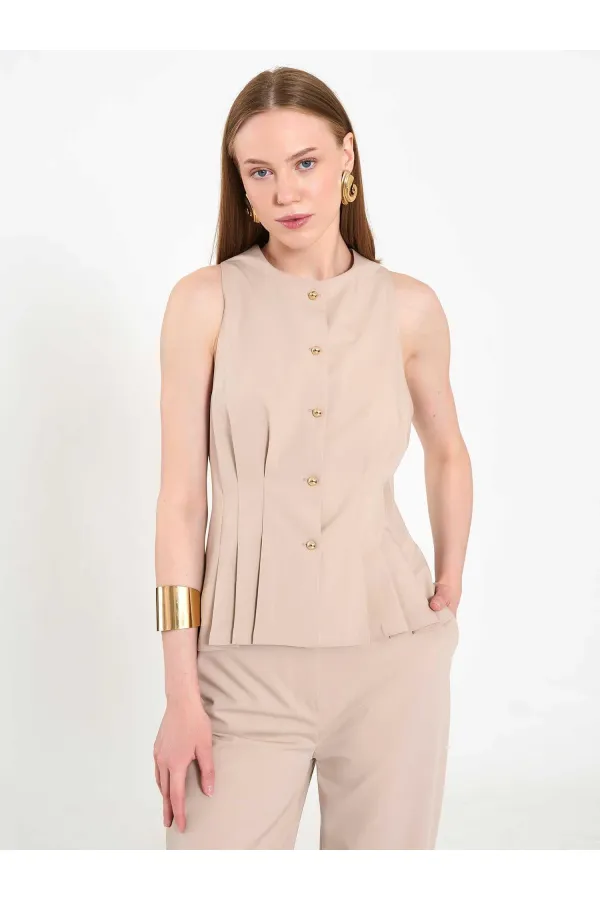 120746 Stella Waist-Fitted Vest