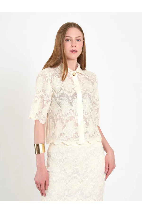 080818 Square Cut Lace-Look Shirt