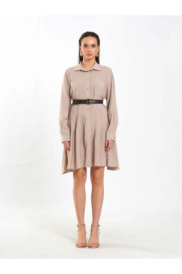 Robe asymétrique à volants et ceinture 111703