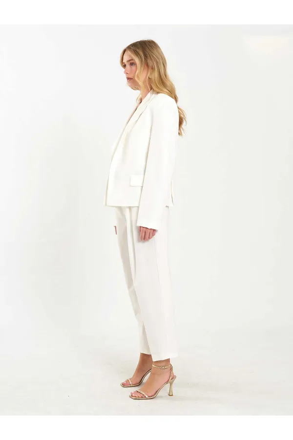 131044 Wide Shoulder Oversize Jacket