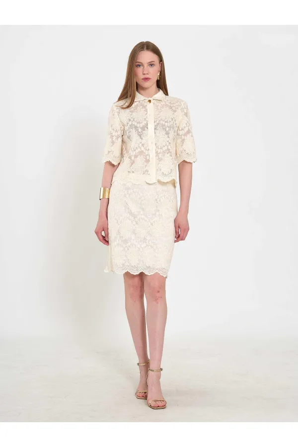 080818 Square Cut Lace-Look Shirt