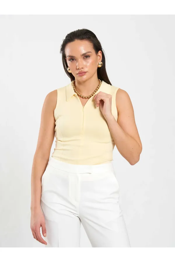 071894 Önü Fermuarlı Örme Kolsuz Body