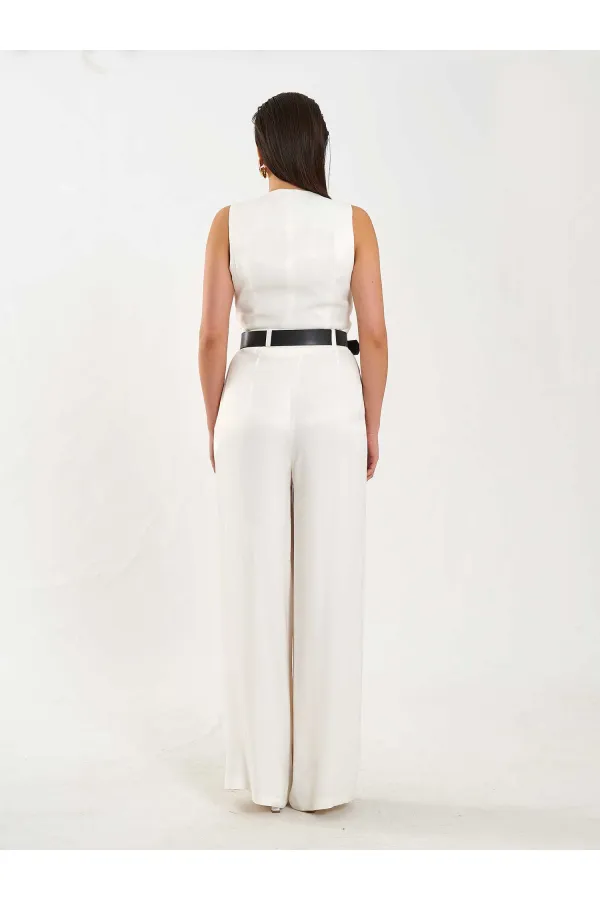 Pantalon à pli unique avec détail de ceinture 031624