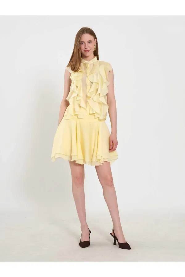 080774 Sleeveless Shirt with Ruffle Detail at Front