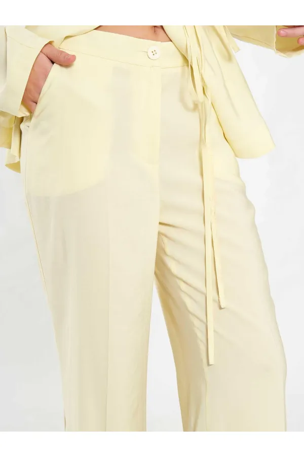 031663 Straight Belt Trousers