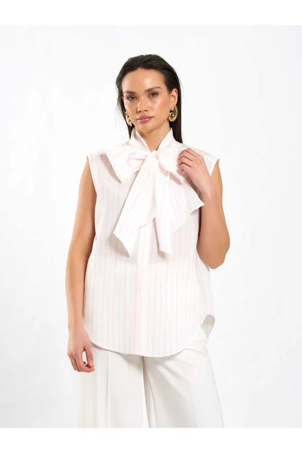 080804 Sleeveless Shirt with Flared Pattern