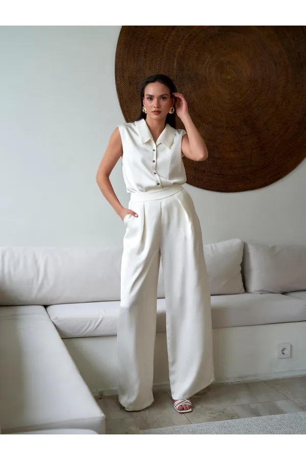 031649 Wide Pleated Satin Trousers