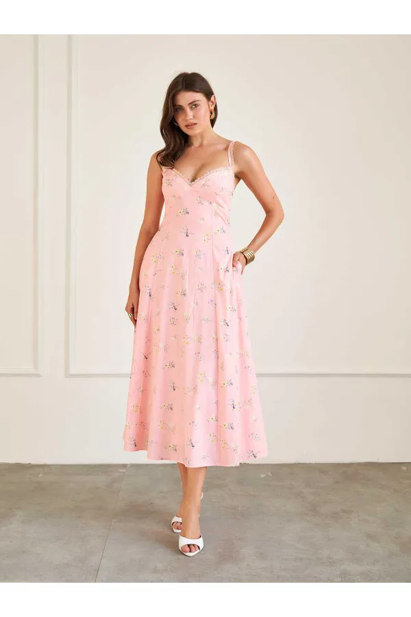 111738 Fisto Lace Detail Dress