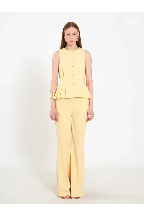 120746 Stella Waist-Fitted Vest