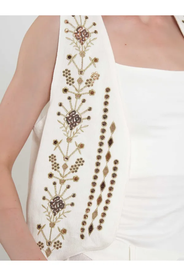 220524 Embroidered Vest Set