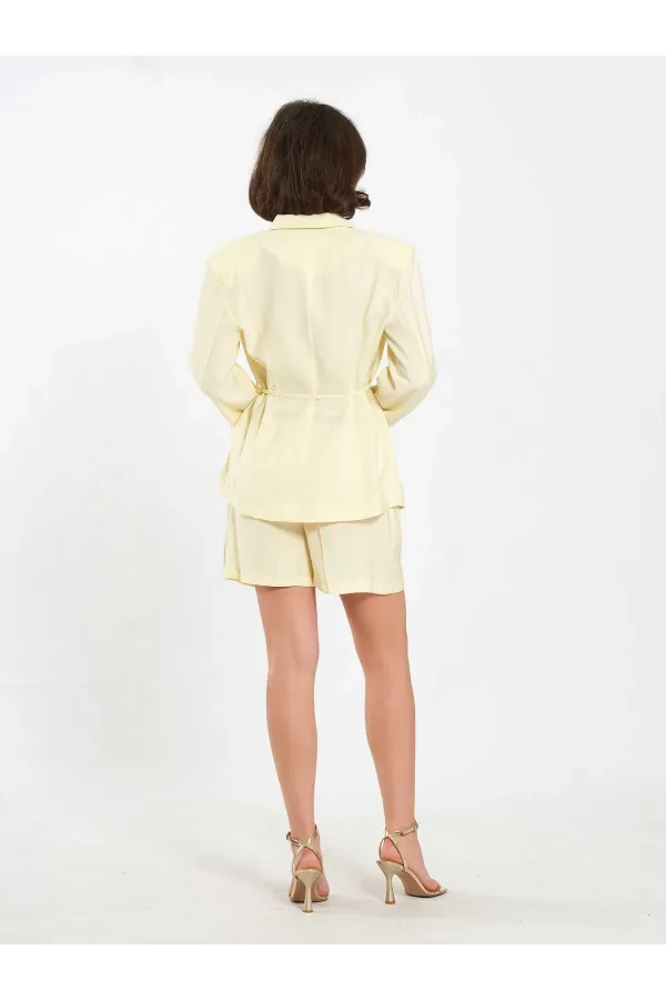 010867 Pileli Mini Şort