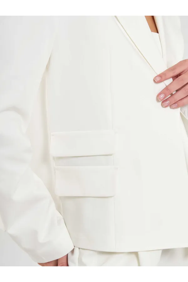 131044 Wide Shoulder Oversize Jacket