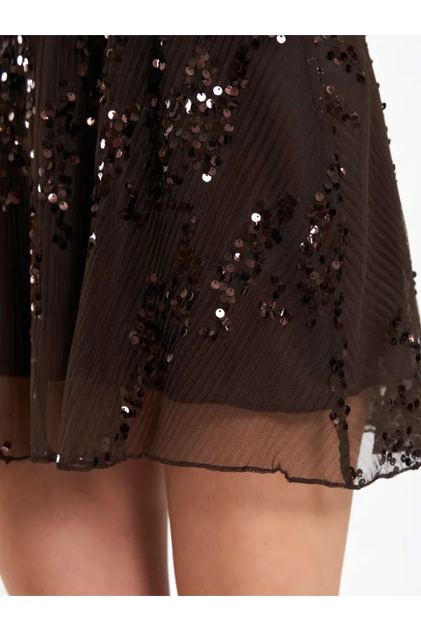 041183 Elastic Waist Sequin Skirt