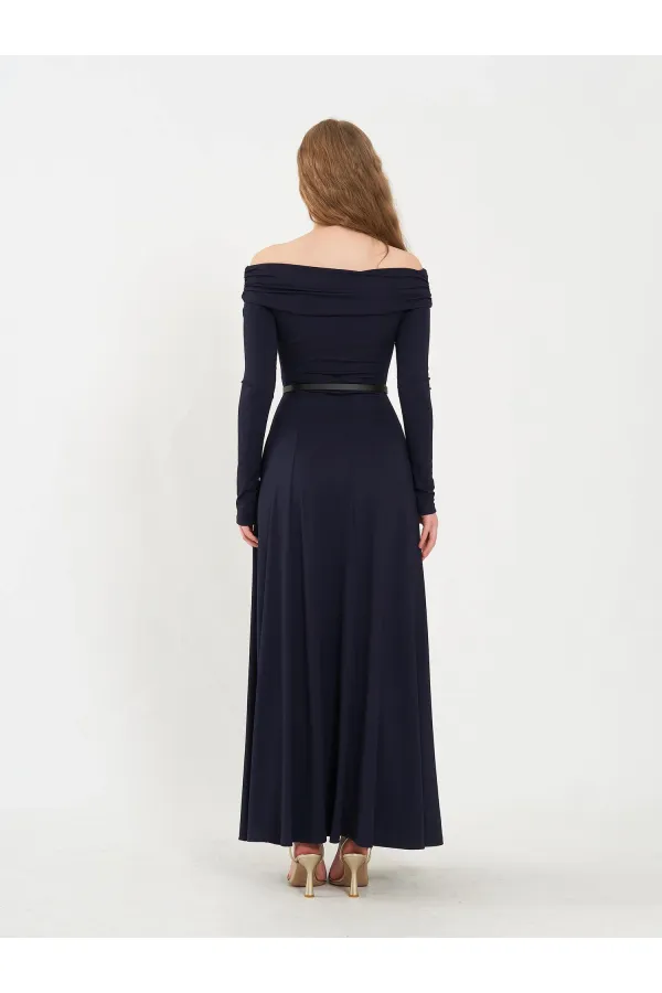 111690 Düşük Omuzlu Drapeli Elbise