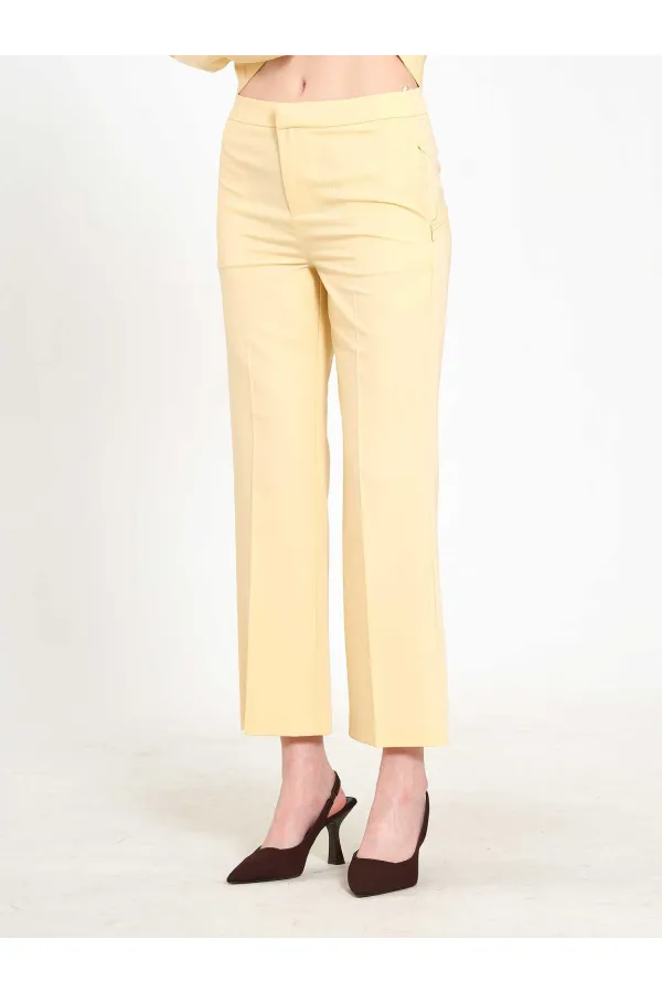 031674 Short Leg Stella Trousers