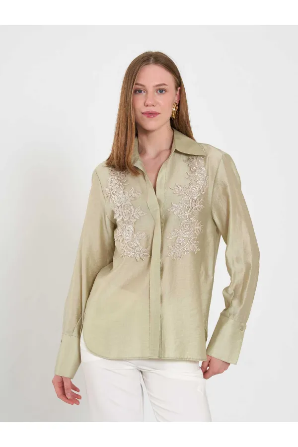 080820 Tencel Shirt with Lace Details