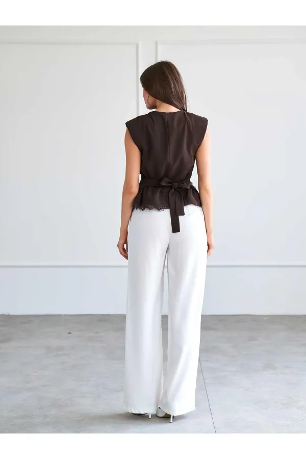 031661 Straight Cut Belted Trousers