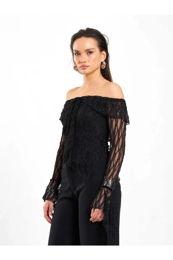 071832 Boat Neck Asymmetrical Blouse