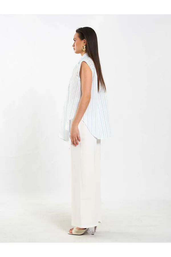 080804 Sleeveless Shirt with Flared Pattern