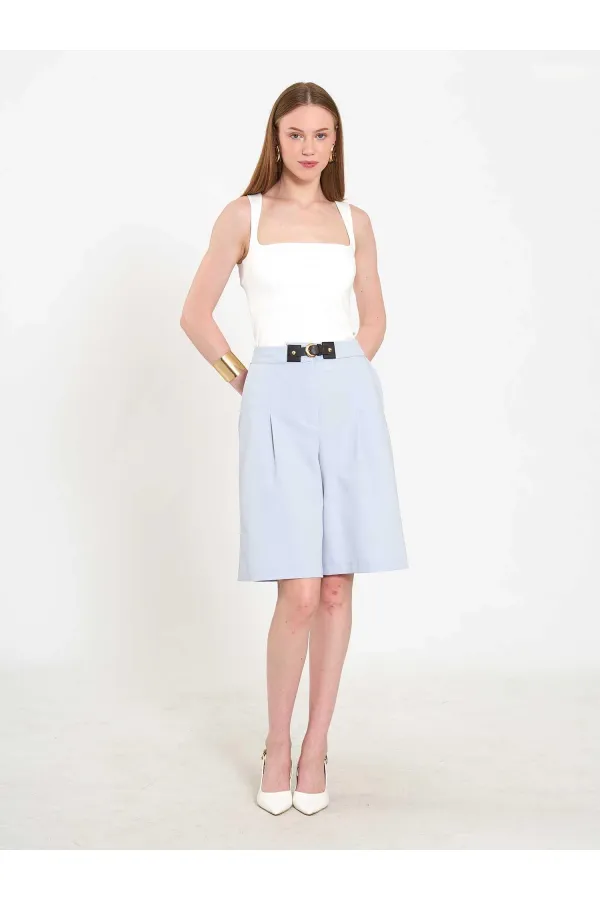 010880 Stella Bermuda Shorts with Buckle