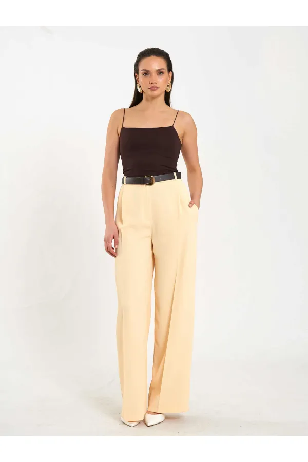 031655 Single Pleated Straight Leg Trousers