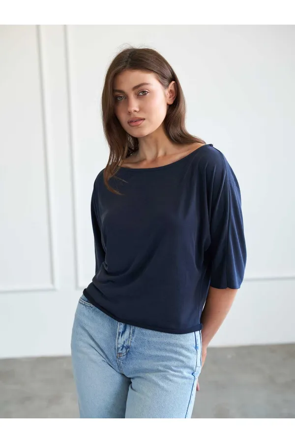 050747 Yarasa Kollu Kayık Yaka T-shirt