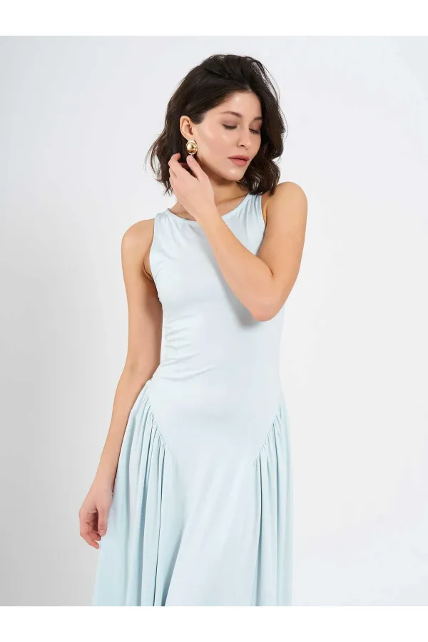 111717 Sleeveless Midi Dress