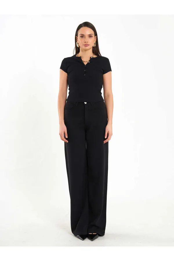 050652 Body basique à col boutonné