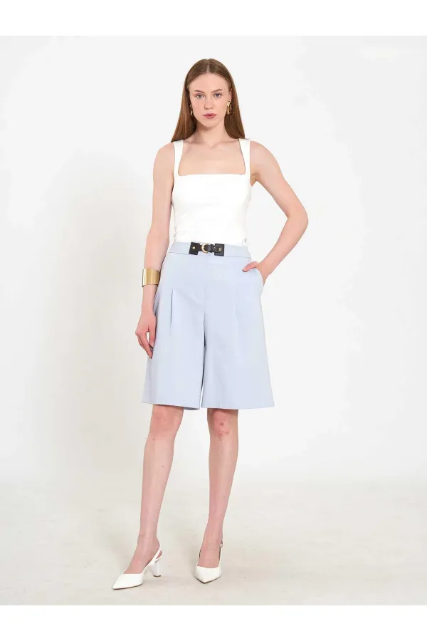 010880 Stella Bermuda Shorts with Buckle