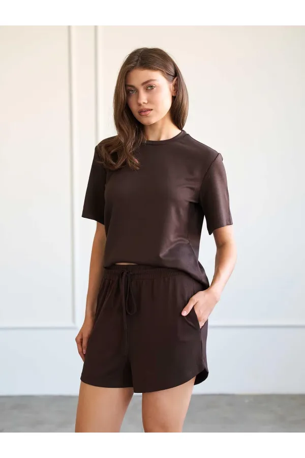010882 Short mini en maille à taille élastique