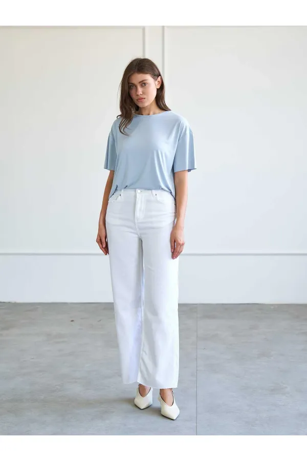 031666 Düz Paça Orta Bel Jeans