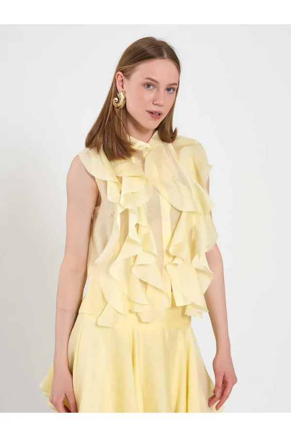 080774 Sleeveless Shirt with Ruffle Detail at Front