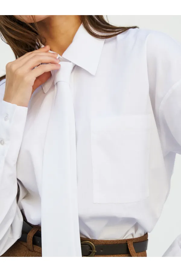 Chemise à une poche avec cravate 080733