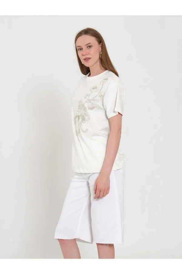 050741 T132 Crew Neck Beaded Print T-shirt