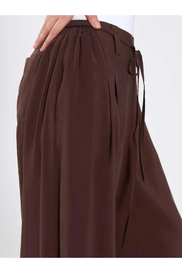 031678 Beli Lastik Detaylı Belden Bağlamalı Pantolon 031678 Beli Lastik Detaylı Belden Bağlamalı Pantolon