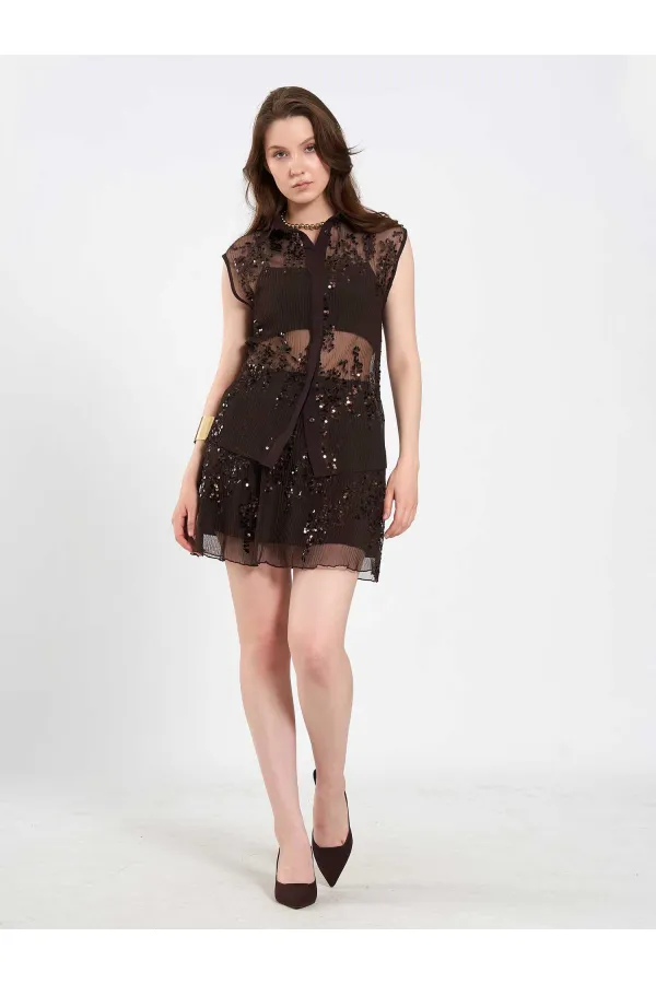 Chemise sans manches à sequins et ornements 080821