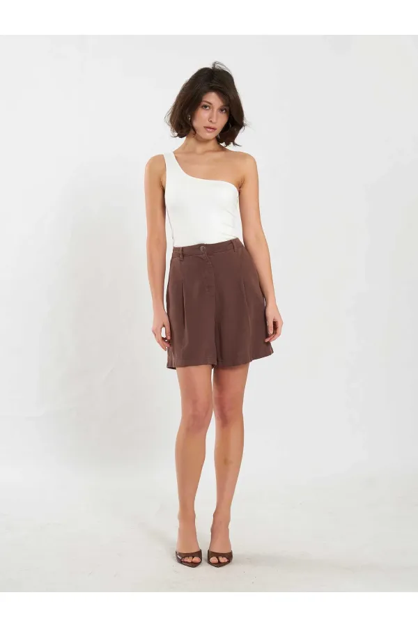 010875 Single Pleated Shorts