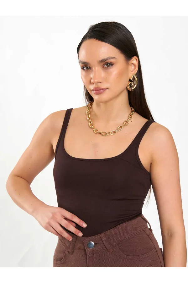 060332 U-Neck Slim Collar Tank Top