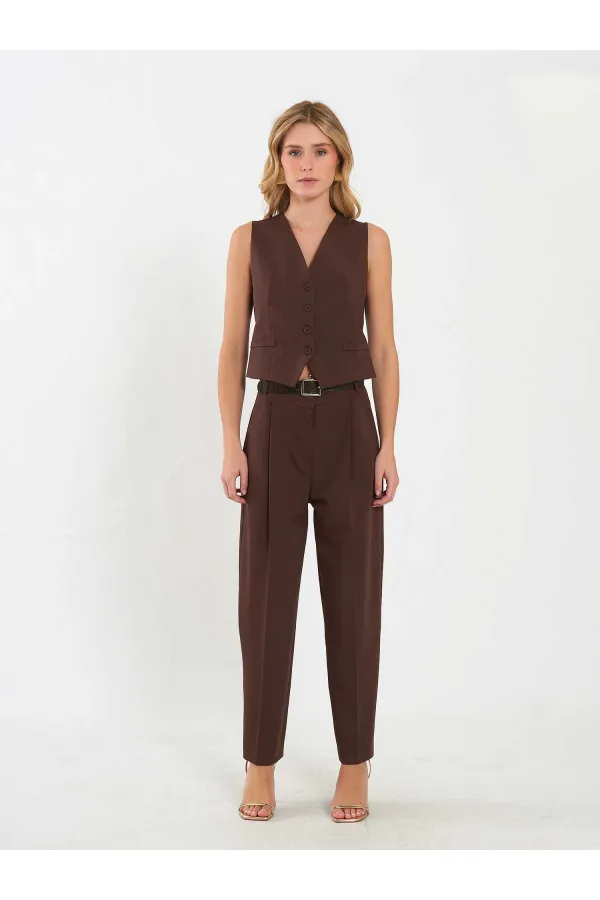 120738 Back Buckle Vest