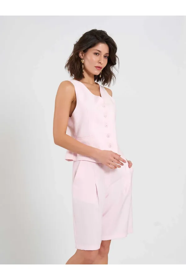 120745 Beş Düğmeli Orta Boy Yelek