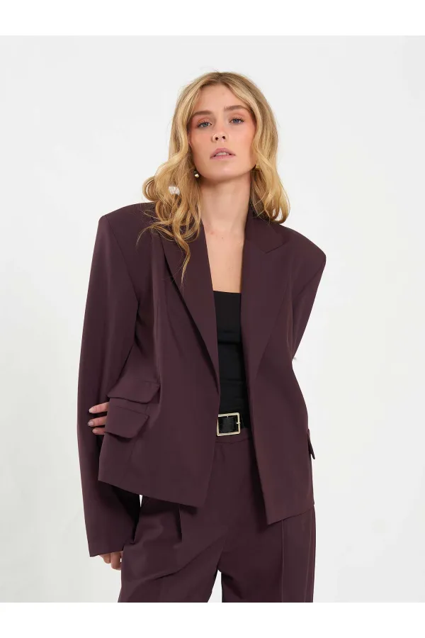 131044 Wide Shoulder Oversize Jacket