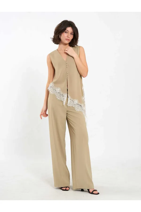 031661 Straight Cut Belted Trousers