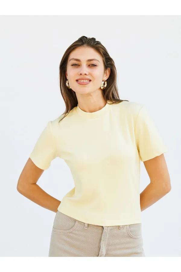 050734 Crew Neck Crop T-Shirt